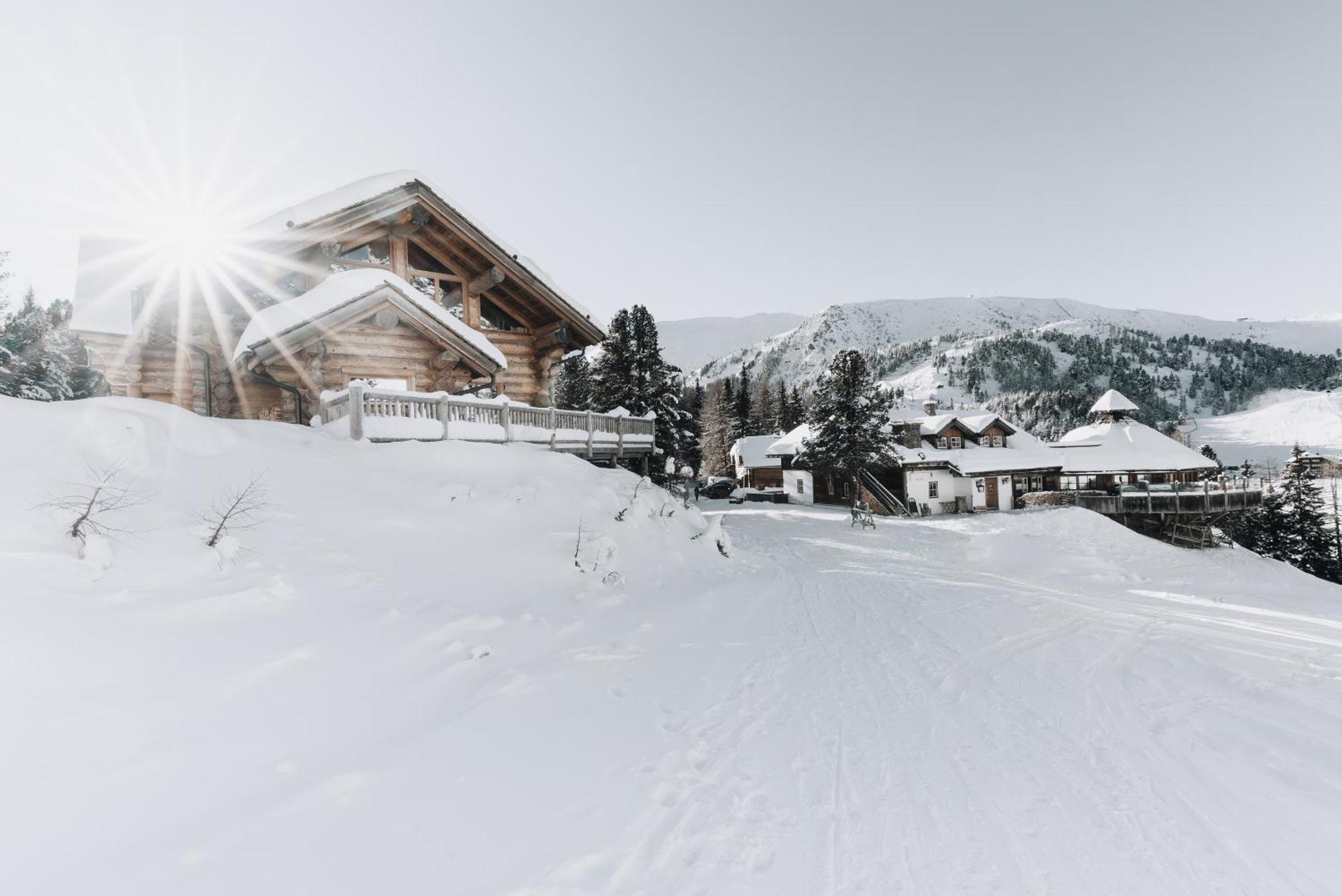 Mei Zeit Huettendorf Turracher Hohe エクステリア 写真