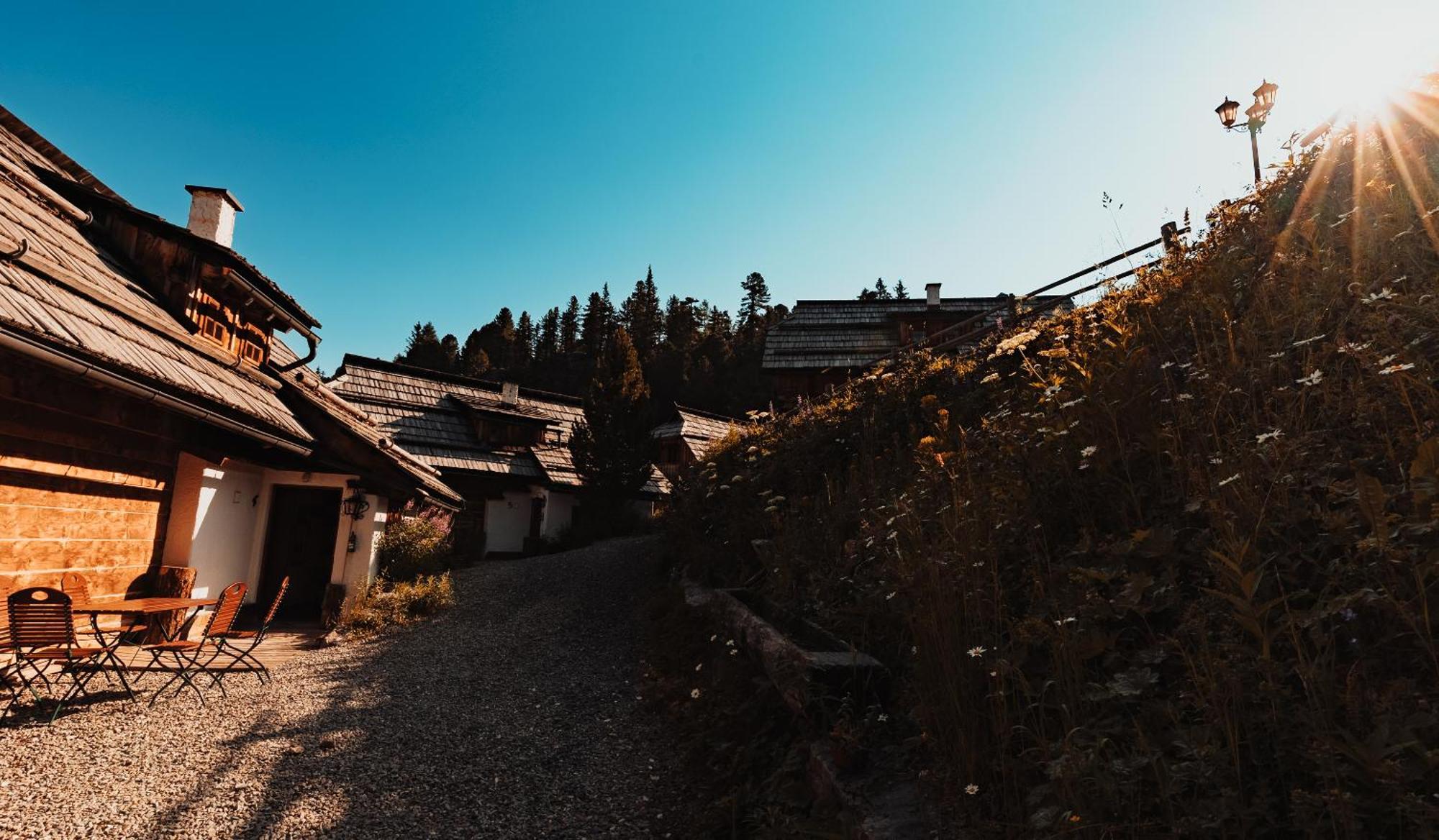 Mei Zeit Huettendorf Turracher Hohe エクステリア 写真