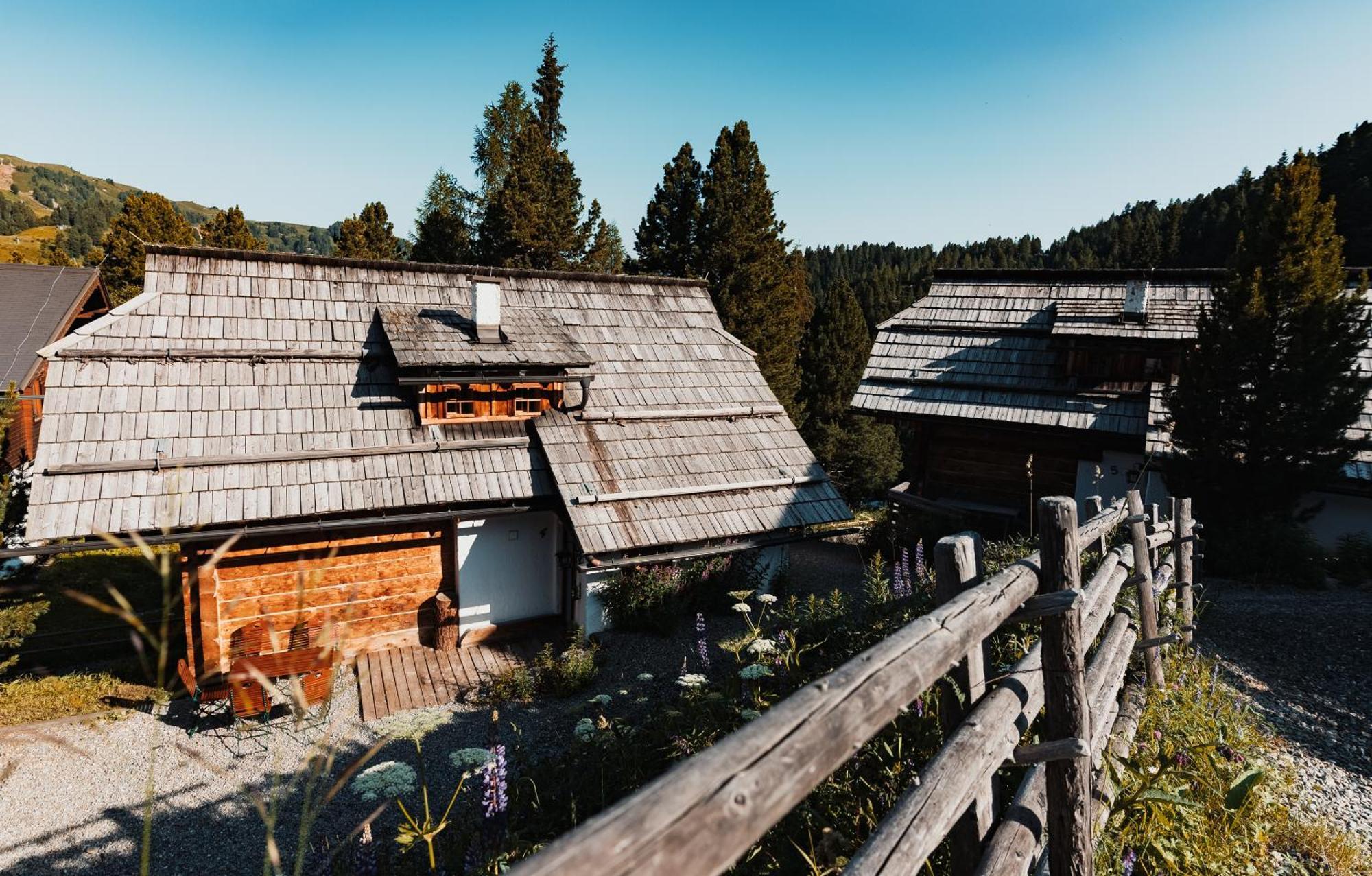 Mei Zeit Huettendorf Turracher Hohe エクステリア 写真